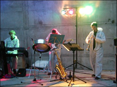 Gruppe Demo Art im Kühlturm zu Kalkar