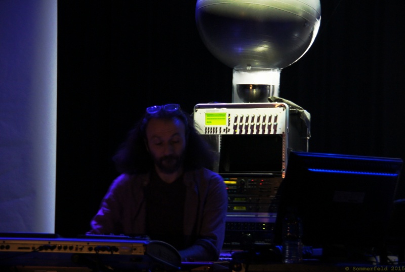 2015-E-Live-08.JPG