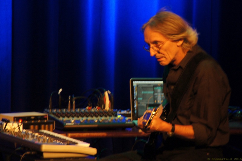 2015-E-Live-46.JPG