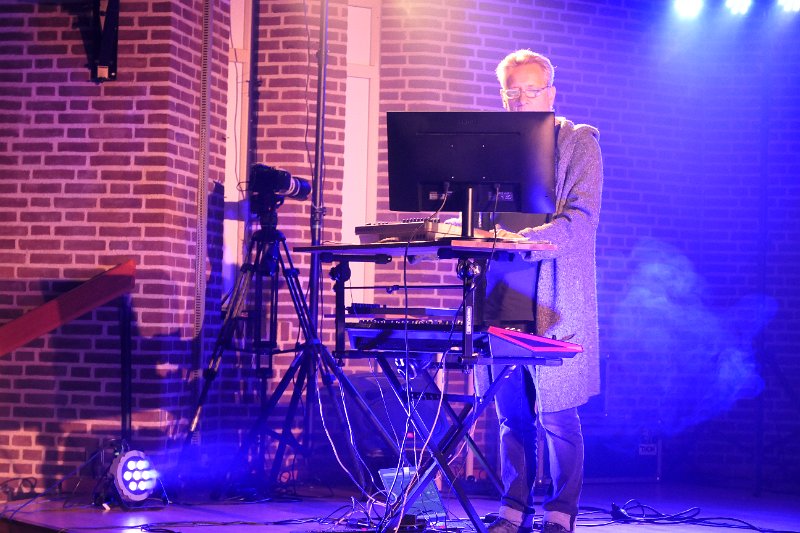 2023-E-Live-004.JPG